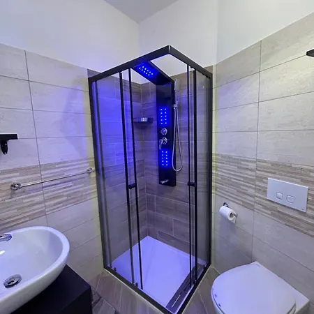 Giraluna Guest house